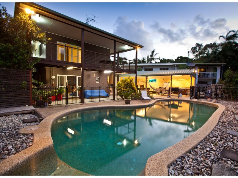 17 Pecten Avenue, Port Douglas QLD 4877