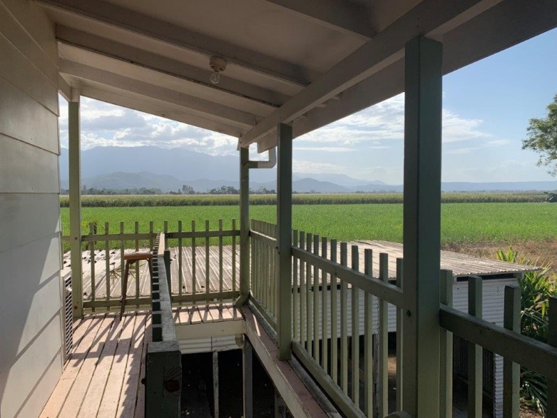 34B Marine Parade, Newell QLD 4873