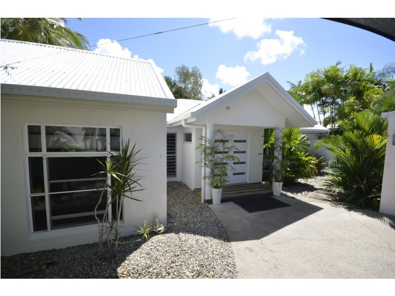 24 Endeavour Street, Port Douglas QLD 4877