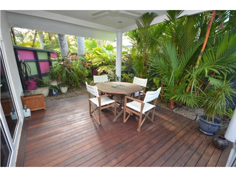 24 Endeavour Street, Port Douglas QLD 4877