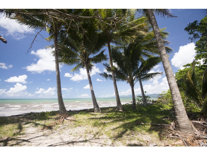 68 Marine Parade, Newell QLD 4873