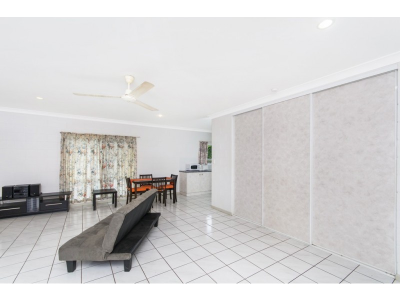 11a Johnston Road, Mossman QLD 4873