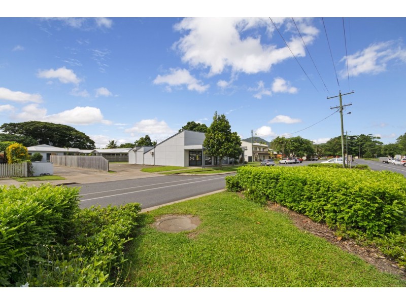 11a Johnston Road, Mossman QLD 4873