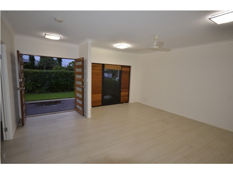 20 Sandpiper Street, Port Douglas QLD 4877