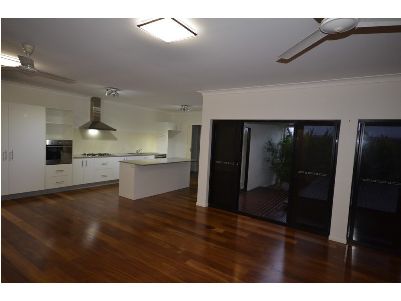 20 Sandpiper Street, Port Douglas QLD 4877