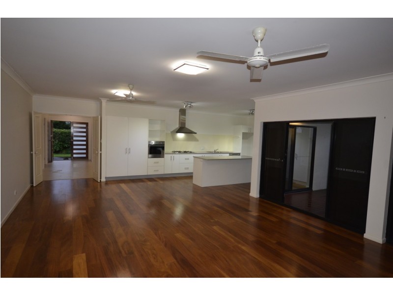 20 Sandpiper Street, Port Douglas QLD 4877