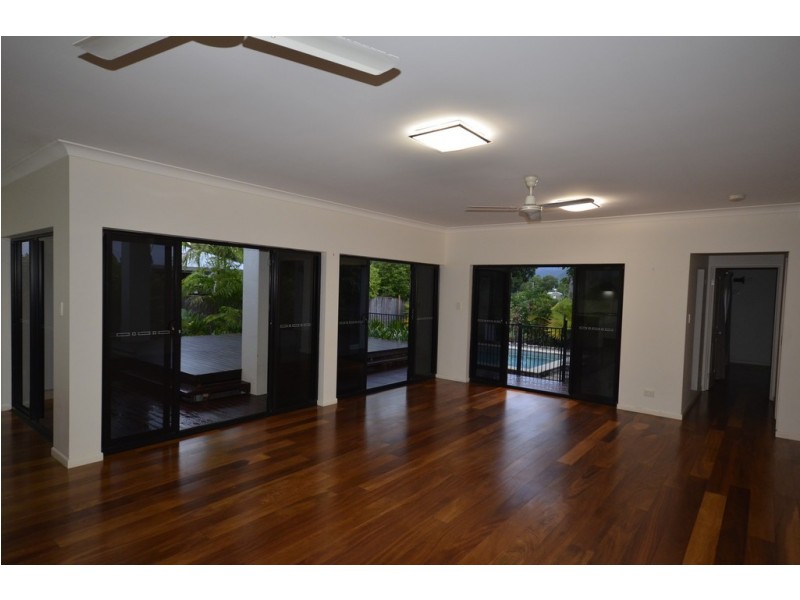 20 Sandpiper Street, Port Douglas QLD 4877