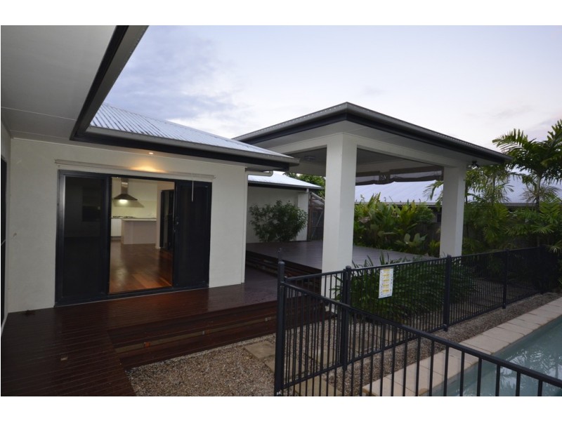 20 Sandpiper Street, Port Douglas QLD 4877