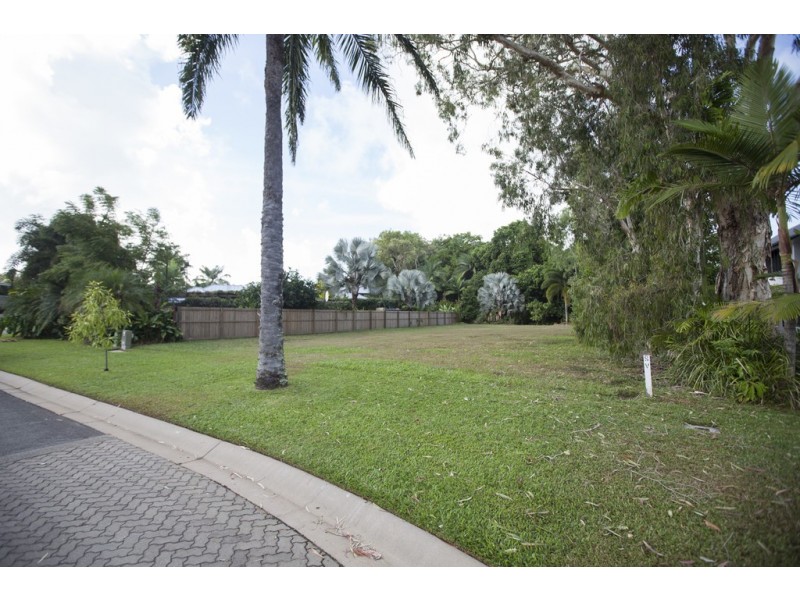 22 Beachfront Mirage, Port Douglas QLD 4877