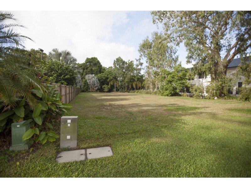 22 Beachfront Mirage, Port Douglas QLD 4877