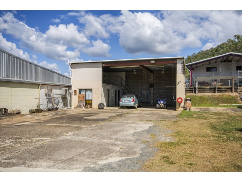 64 Pringle Street, Mossman QLD 4873