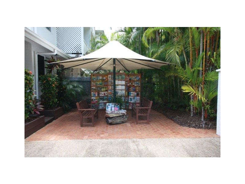 106 Cnr Blake/Davidson St (Coral Apts), Port Douglas QLD 4877