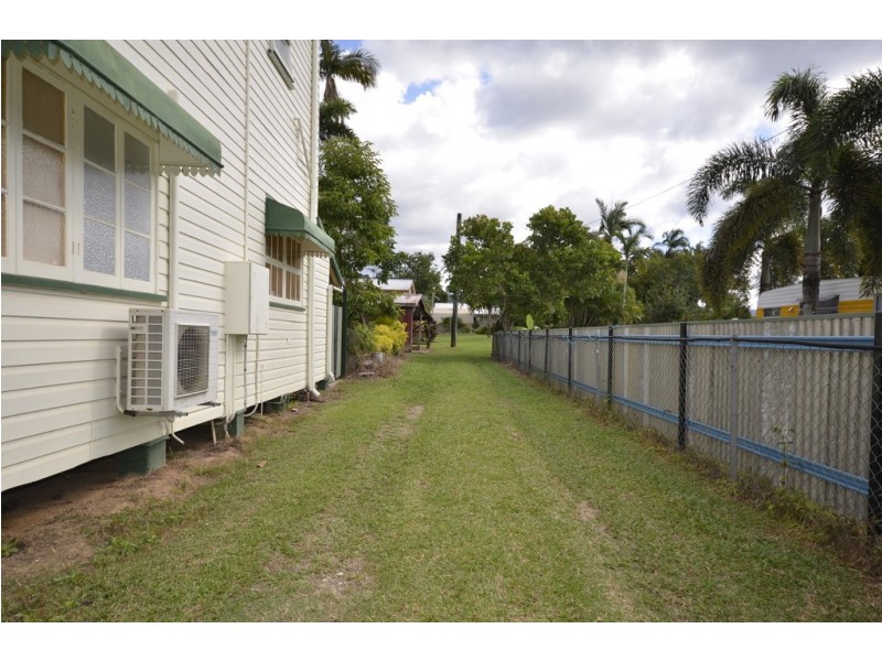 10 Stewart Street (Daintree Village), Daintree QLD 4873