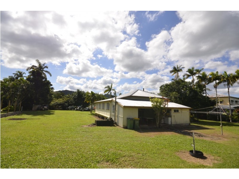10 Stewart Street (Daintree Village), Daintree QLD 4873