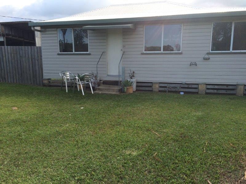 24 Junction Road, Mossman QLD 4873