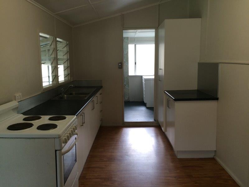 24 Junction Road, Mossman QLD 4873