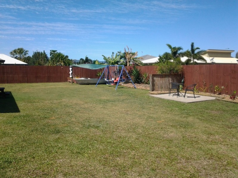 56 Cooya Beach Rd, Cooya Beach QLD 4873