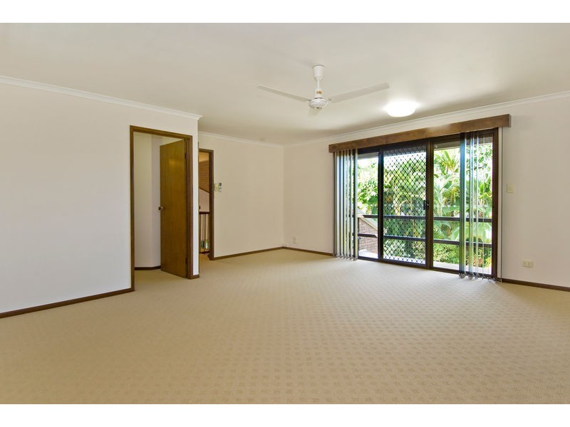 9 Coral Sea Drive, Mossman QLD 4873