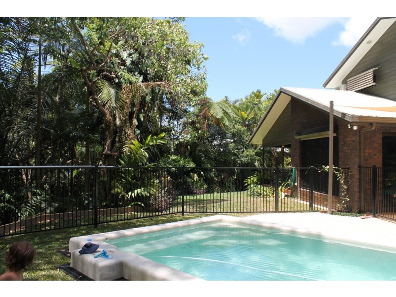 9 Coral Sea Drive, Mossman QLD 4873
