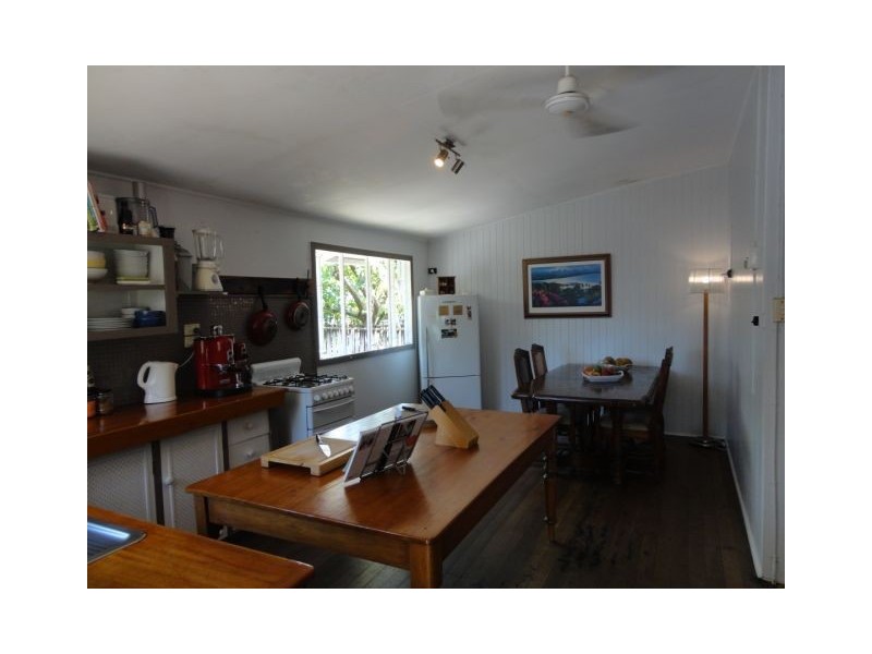 31 Mossman Street, Mossman QLD 4873