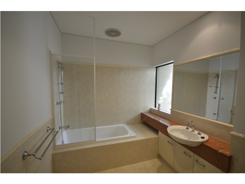 Villa 9/18 St Crispins Ave (Thornton St Crispins), Port Douglas QLD 4877