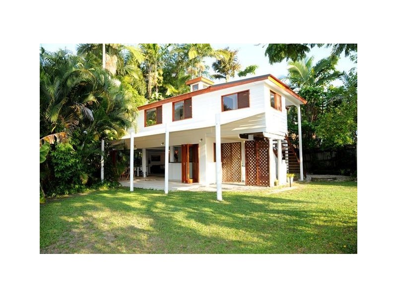 1 Poinciana Street, Cooya Beach QLD 4873