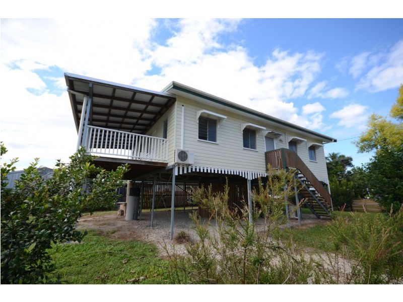 15 Johnston Road, Mossman QLD 4873