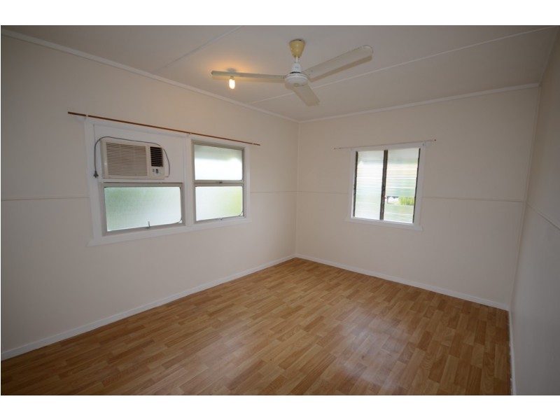 15 Johnston Road, Mossman QLD 4873