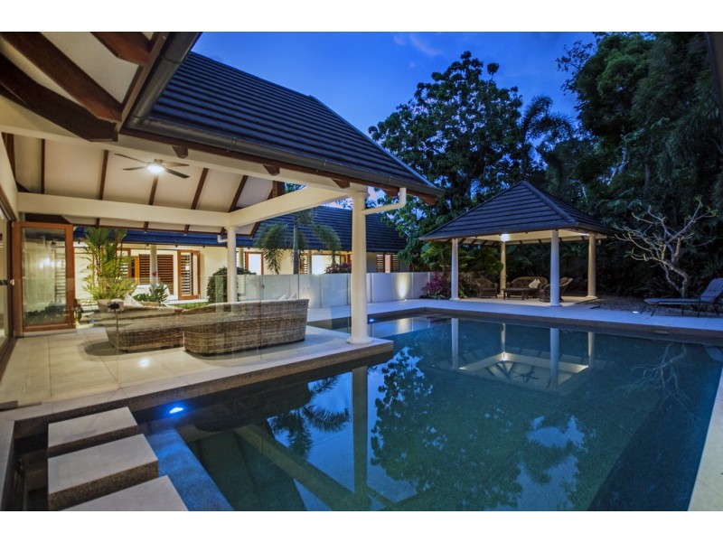 2/14 Barrier St (The Sands), Port Douglas QLD 4877
