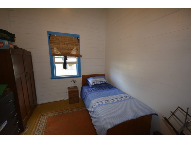 6 Vains Close, Mount Molloy QLD 4871