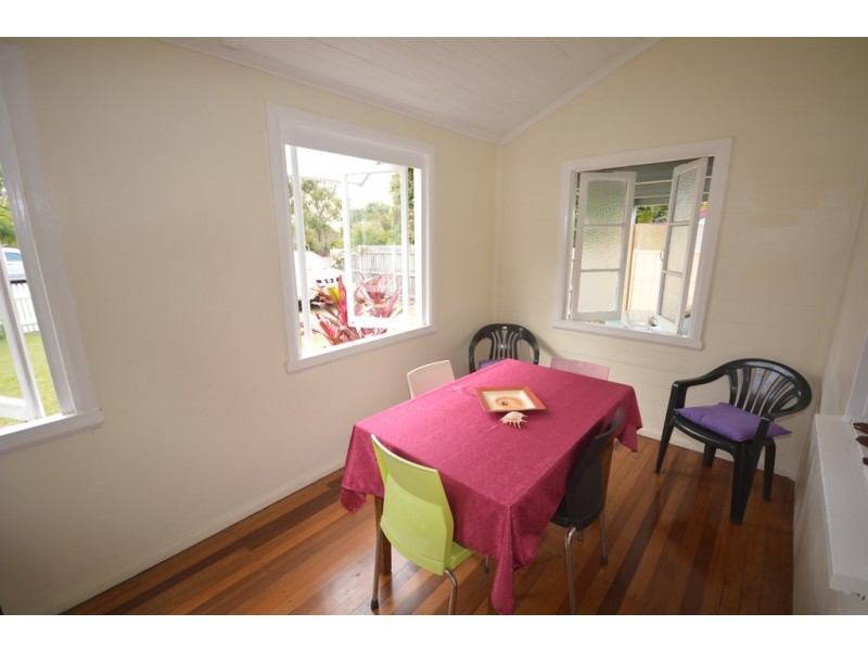 6 Vains Close, Mount Molloy QLD 4871