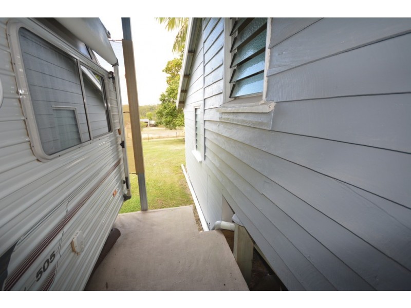 6 Vains Close, Mount Molloy QLD 4871