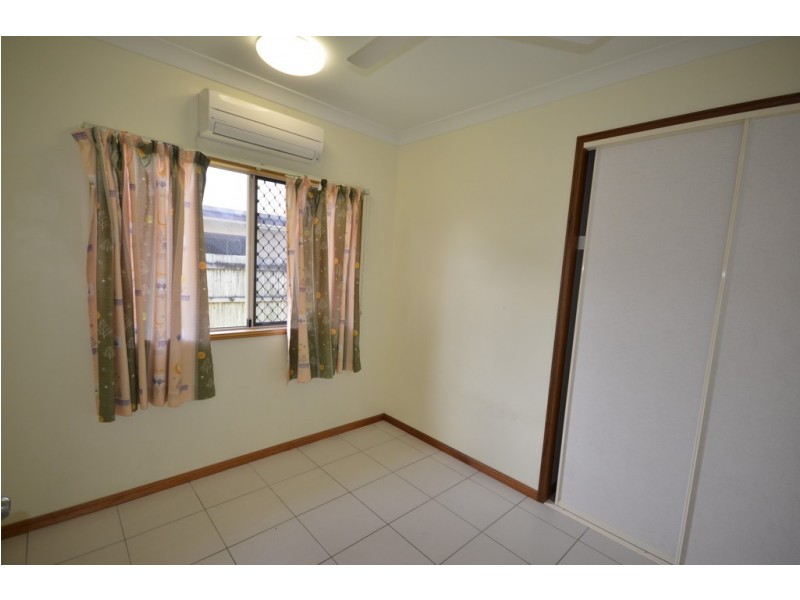 22 Riflebird Cres, Mossman QLD 4873