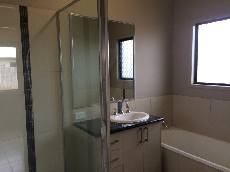 3 Spoonbill Close, Mossman QLD 4873