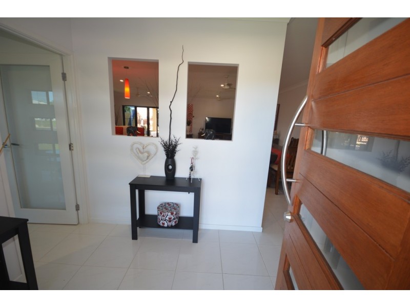 3 Yidi Close, Cooya Beach QLD 4873