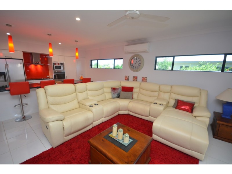 3 Yidi Close, Cooya Beach QLD 4873