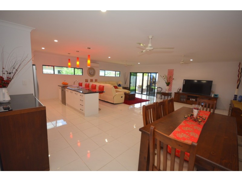 3 Yidi Close, Cooya Beach QLD 4873