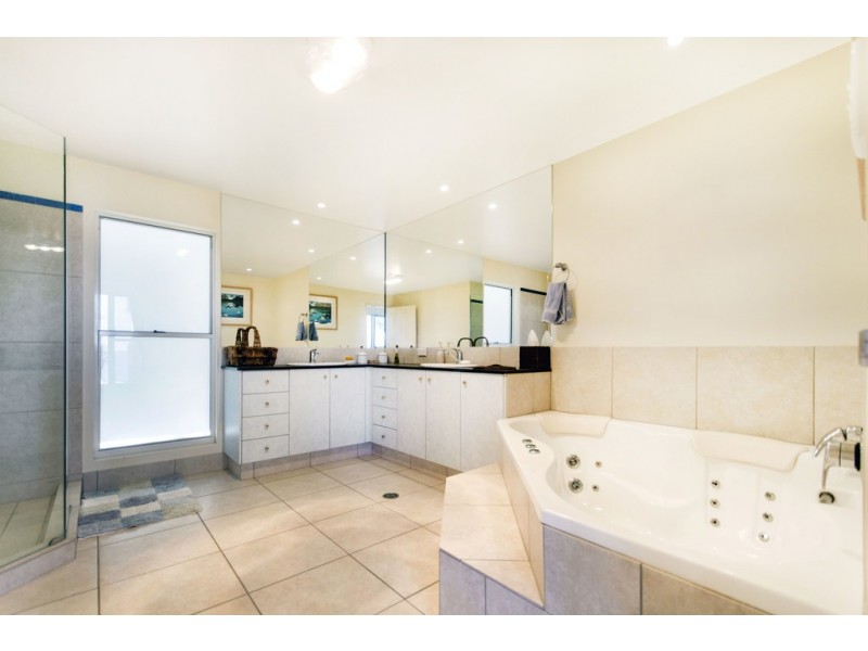 5253 Captain Cook Highway, Port Douglas QLD 4877