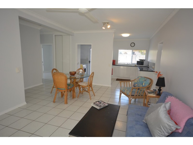 2/13 Craven Close, Port Douglas QLD 4877