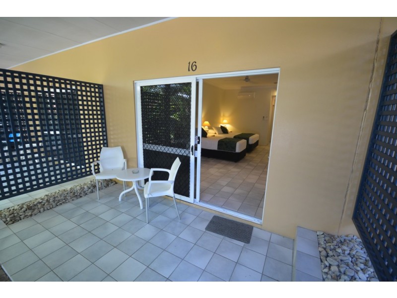 Unit 17 121 Davidson St (Lazy Lizard Motel), Port Douglas QLD 4877
