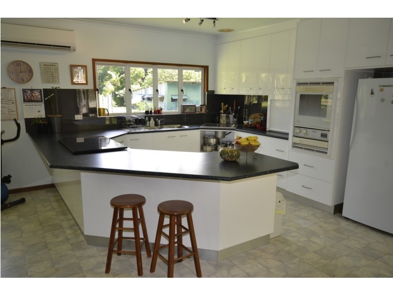261 Bamboo Creek Road, Miallo QLD 4873