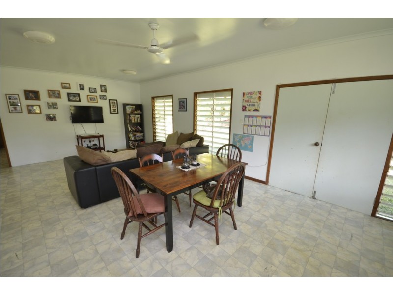 261 Bamboo Creek Road, Miallo QLD 4873