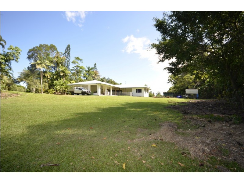 261 Bamboo Creek Road, Miallo QLD 4873