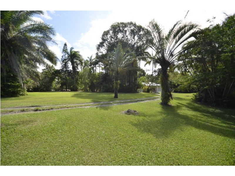 261 Bamboo Creek Road, Miallo QLD 4873