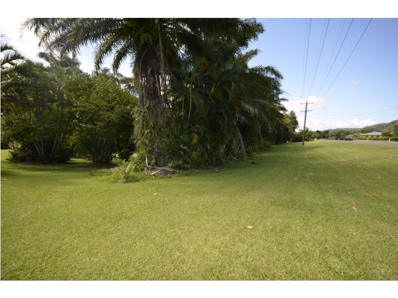 261 Bamboo Creek Road, Miallo QLD 4873