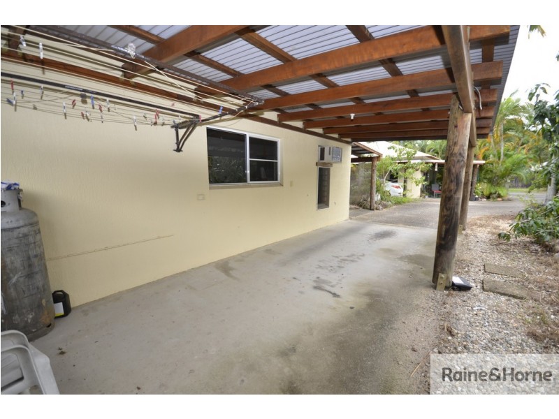 Unit 6 10-12 Albatross Close, Cooya Beach QLD 4873