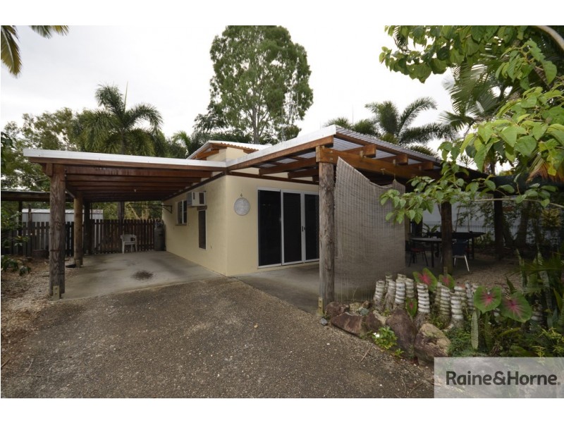 Unit 6 10-12 Albatross Close, Cooya Beach QLD 4873