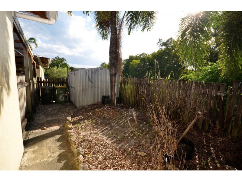 Unit 6 10-12 Albatross Close, Cooya Beach QLD 4873