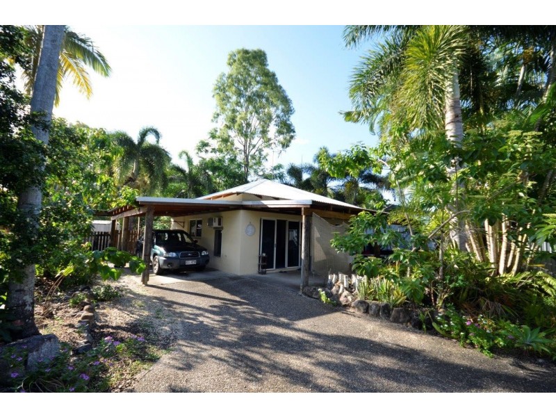 Unit 6 10-12 Albatross Close, Cooya Beach QLD 4873