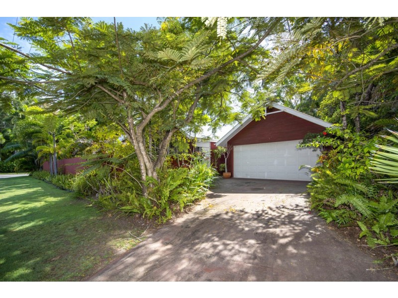 2 Sonata Close, Port Douglas QLD 4877